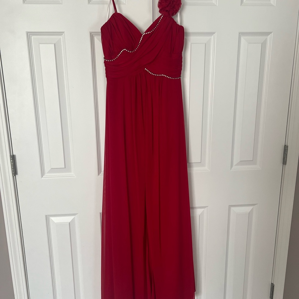 Elegant Red Evening Gown